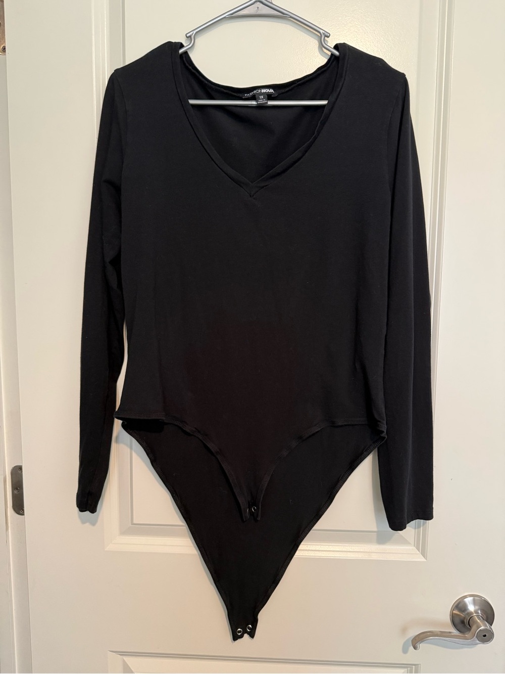 Fashion Nova Black Long Sleeve V-Neck Snap Bodysuit 1X